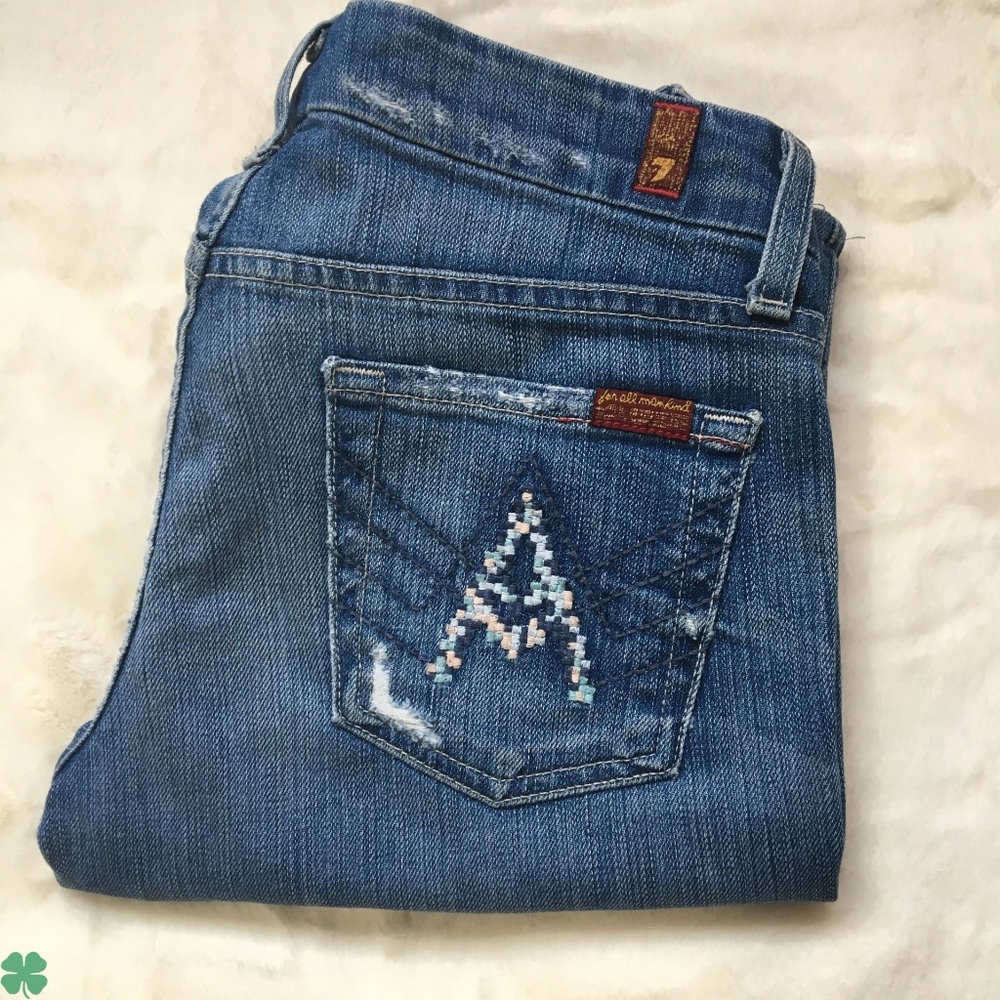 7 For All Mankind Distressed Jeans Size 26
